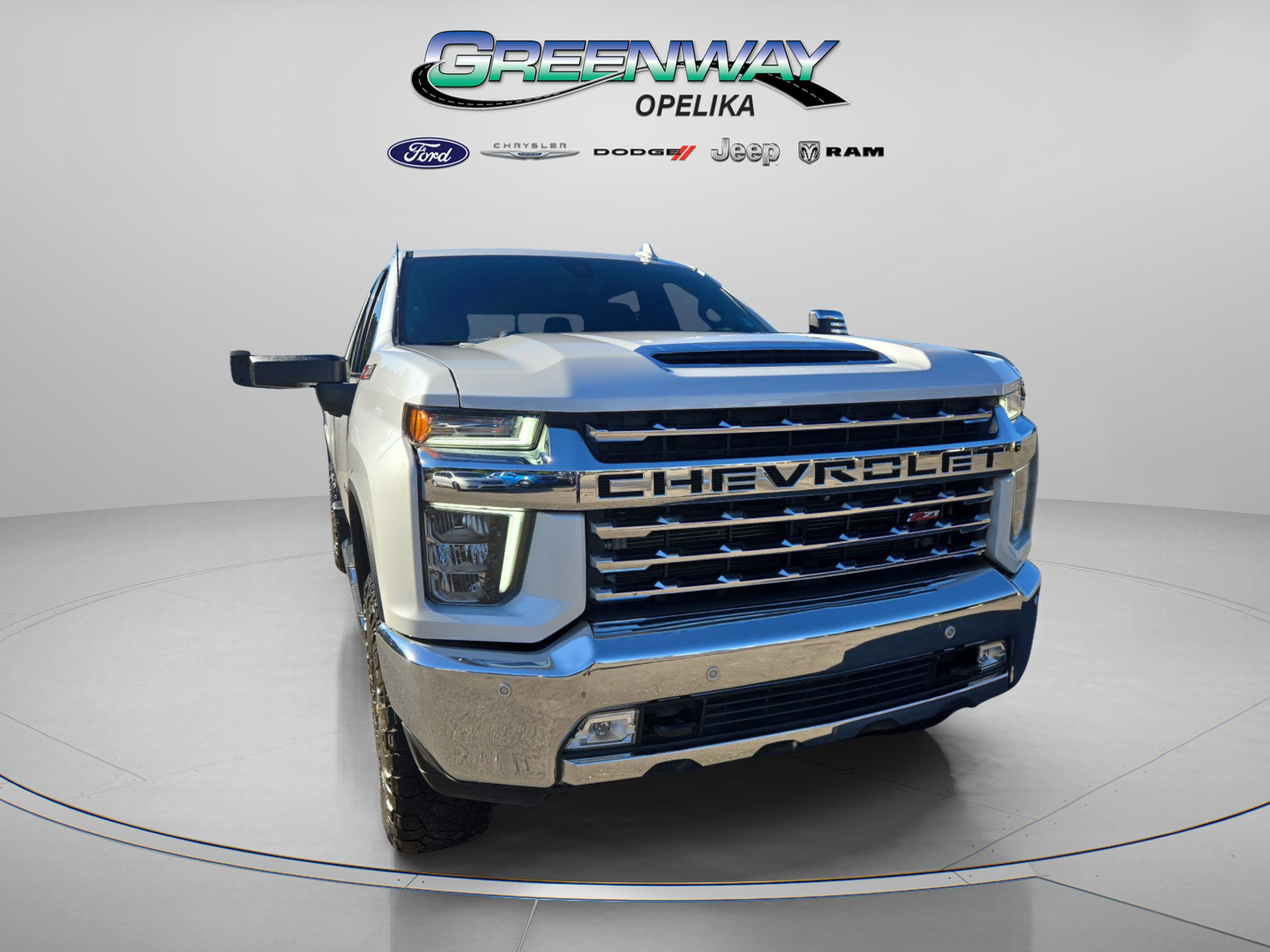 Used 2023 Chevrolet Silverado 2500 LTZ image 2
