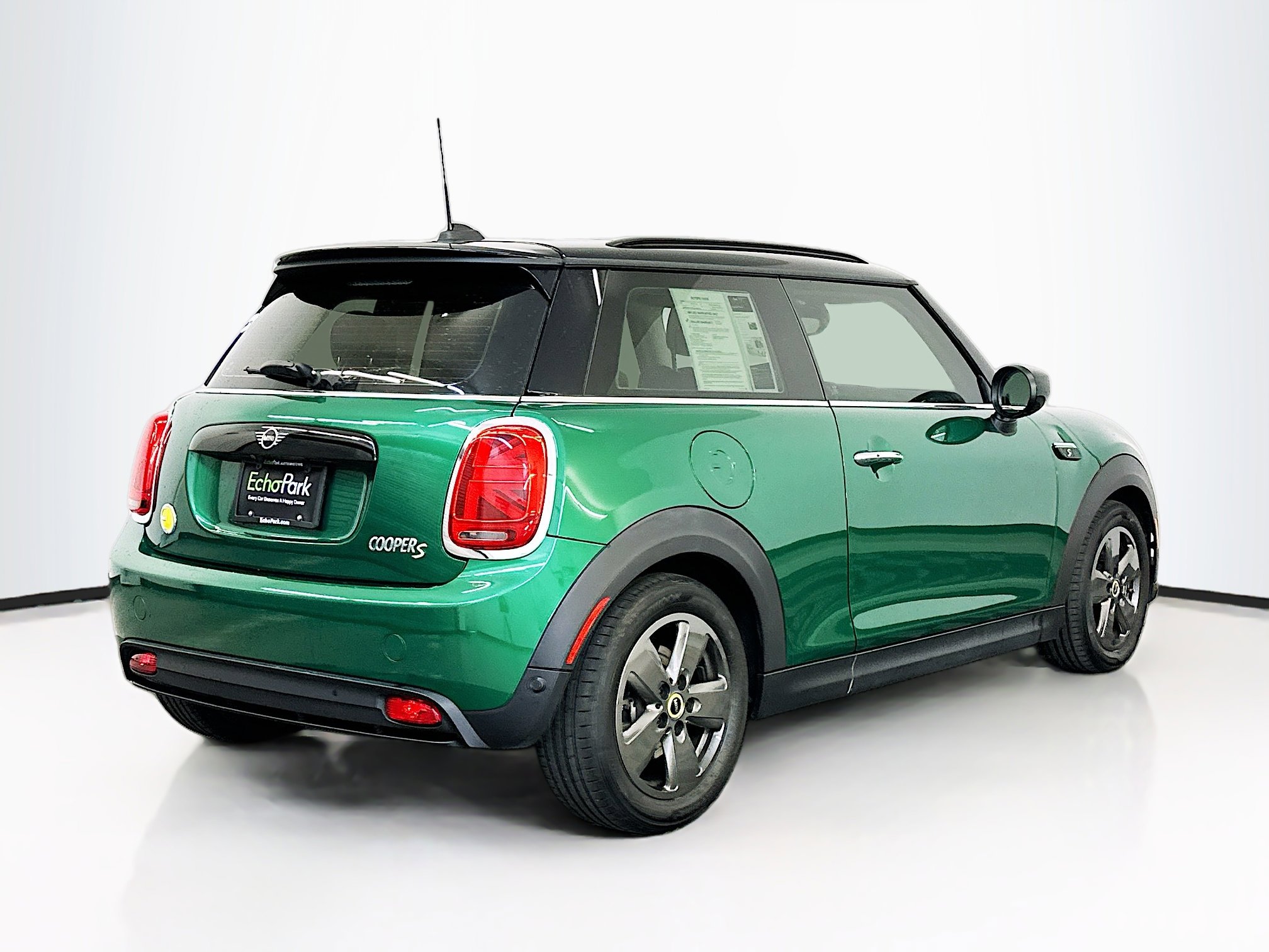 Used 2023 MINI Cooper SE image 9