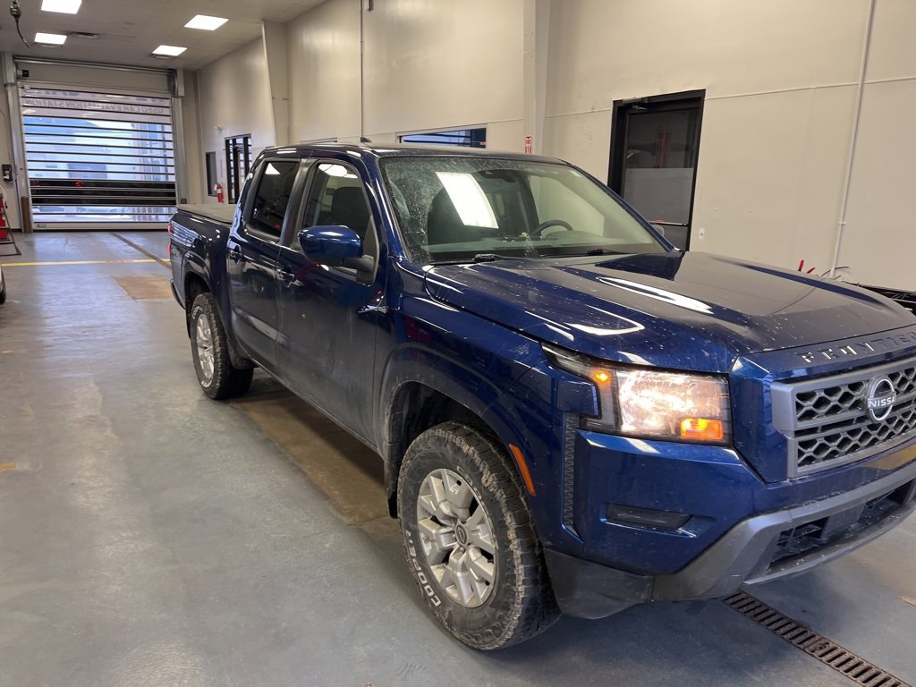 Used 2022 Nissan Frontier SV image 1