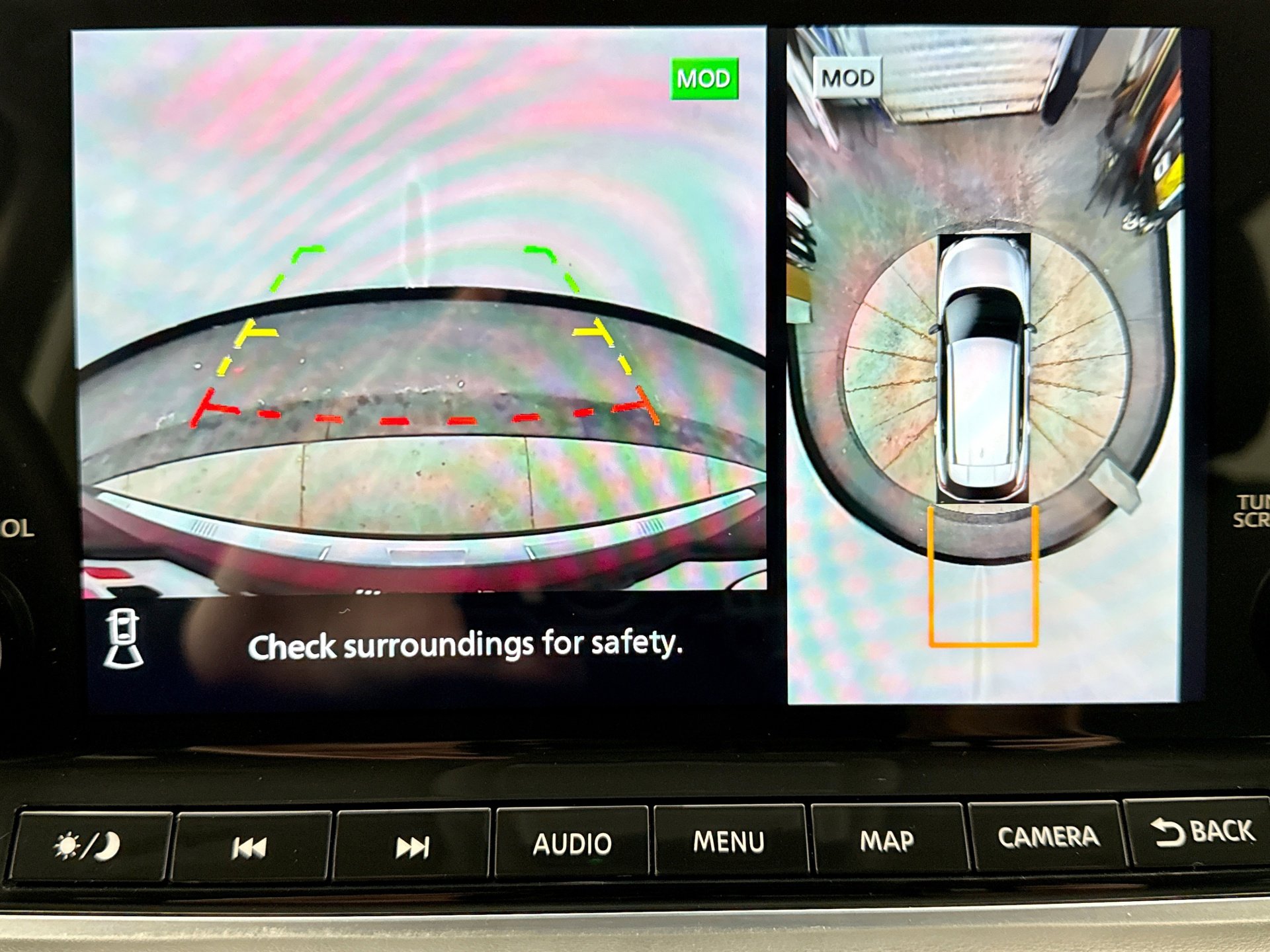 Used 2023 Nissan Rogue SL w/ SL Premium Package image 16