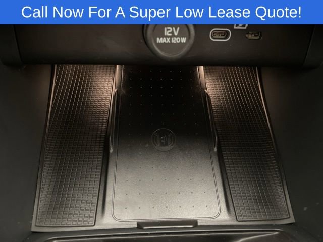 Used 2026 Volvo XC40 B5 Core w/ Climate Package image 24