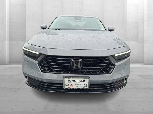 Used 2023 Honda Accord Touring image 2