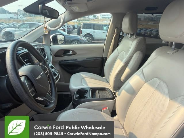Used 2021 Chrysler Voyager Lxi FWD image 9