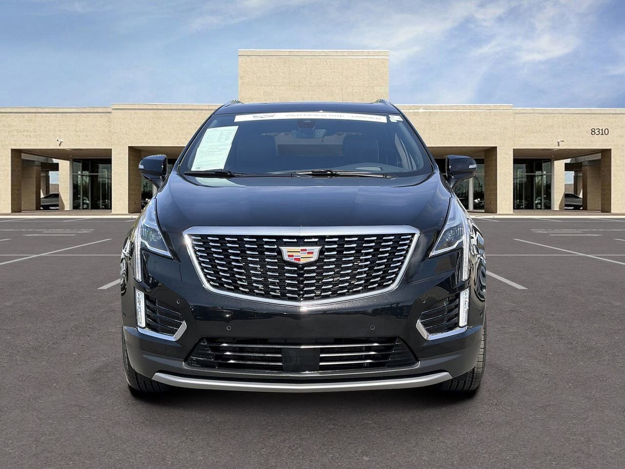 Certified 2024 Cadillac XT5 Premium Luxury w/ Technology Package FWD image 2