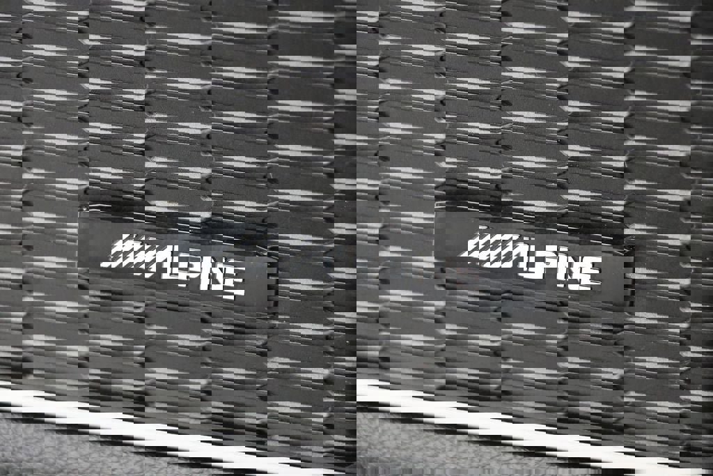 Used 2023 Jeep Grand Cherokee 4WD 4xe image 31