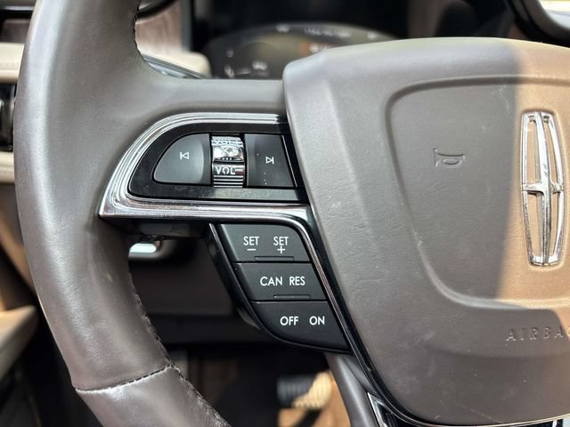 Used 2022 Lincoln Nautilus Reserve AWD/4WD image 29