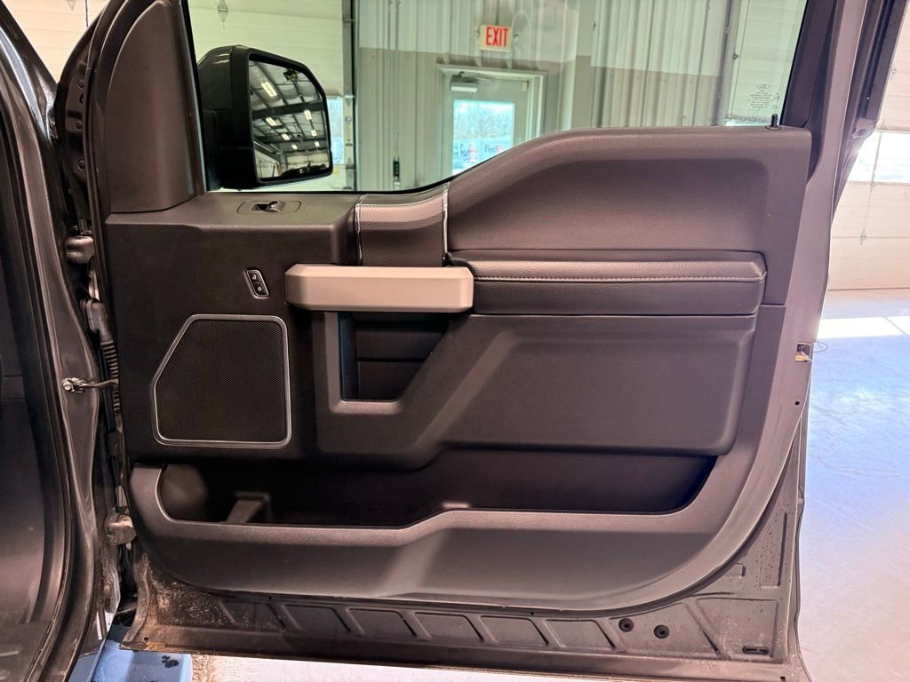 Used 2016 Ford F150 Lariat w/ Equipment Group 502A Luxury image 38