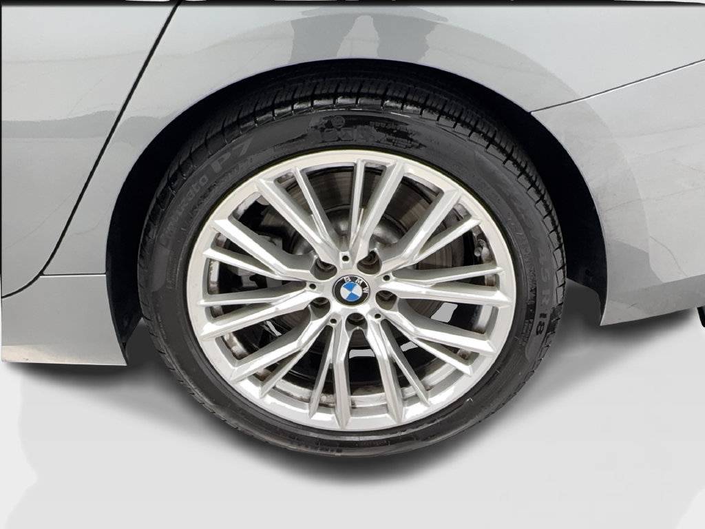 Used 2023 BMW 330i Sedan w/ Convenience Package RWD image 14