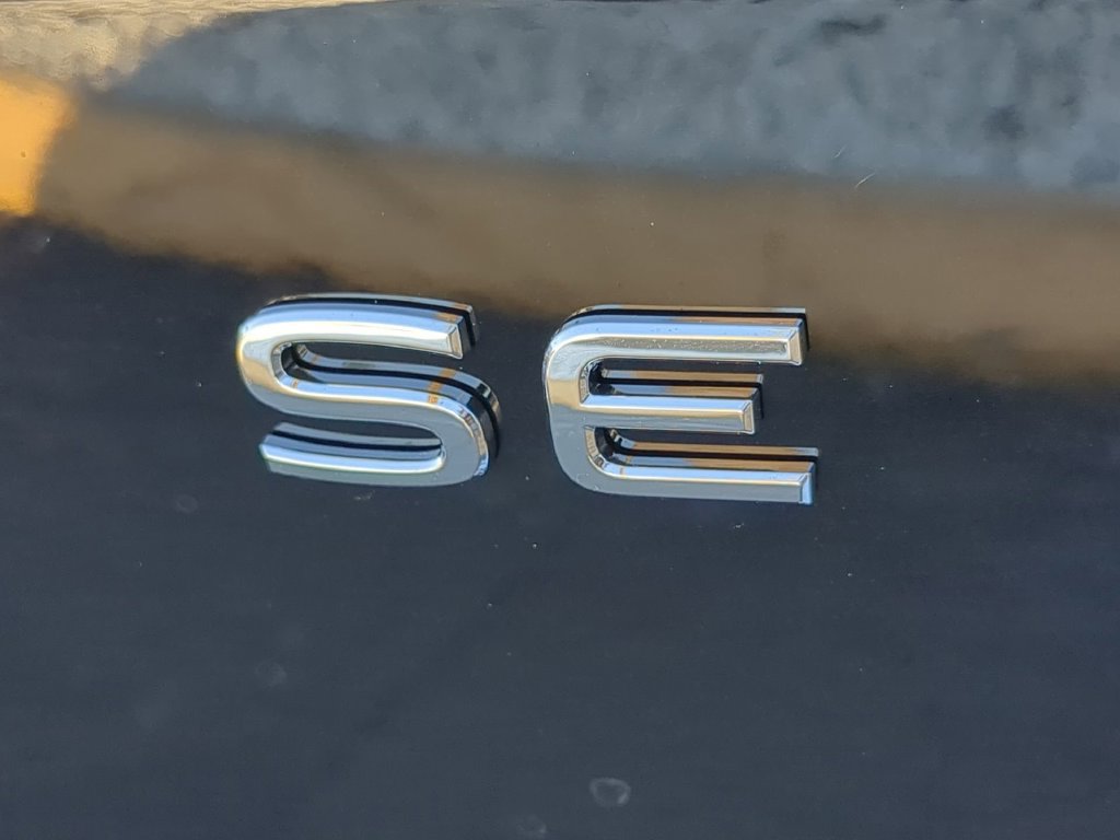 New 2026 Volkswagen Atlas SE FWD image 11