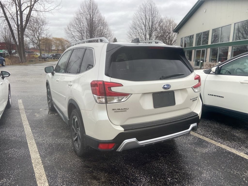 Used 2024 Subaru Forester Touring image 4