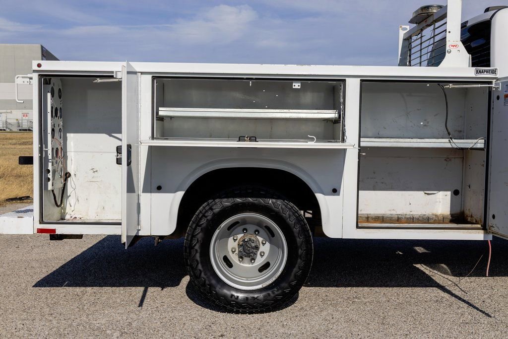 Used 2020 Ford F350 XL w/ Power Equipment Group image 18