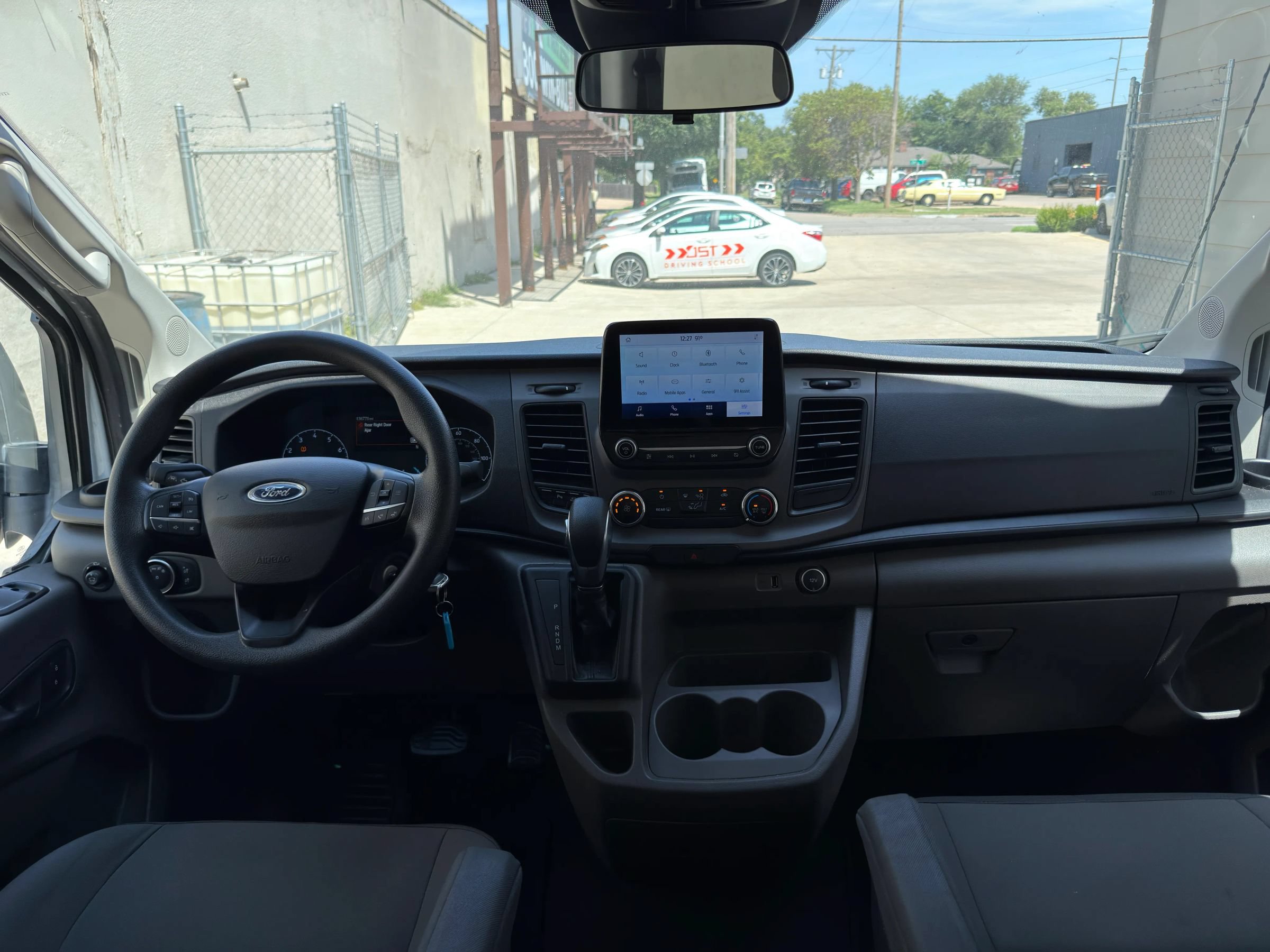 Used 2020 Ford Transit 350 XLT RWD image 9