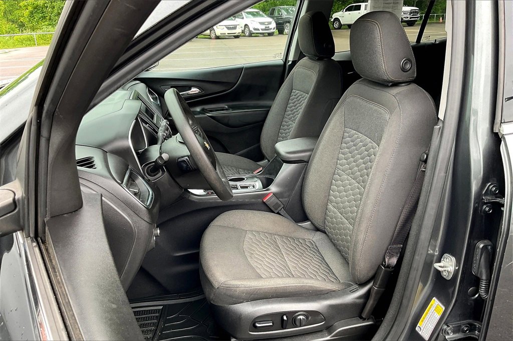 Used 2020 Chevrolet Equinox LT image 25