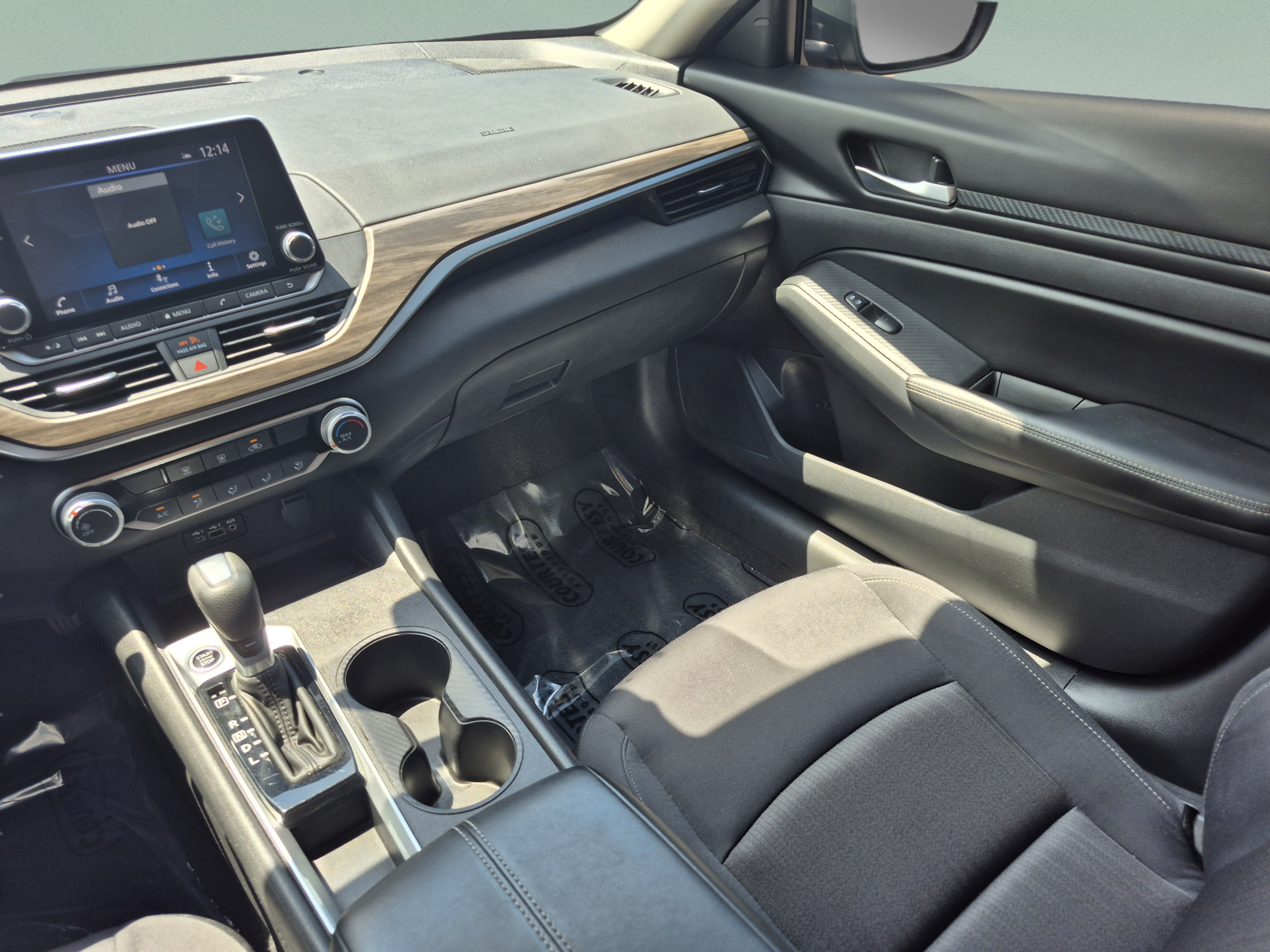 Certified 2025 Nissan Altima 2.5 SV FWD image 15