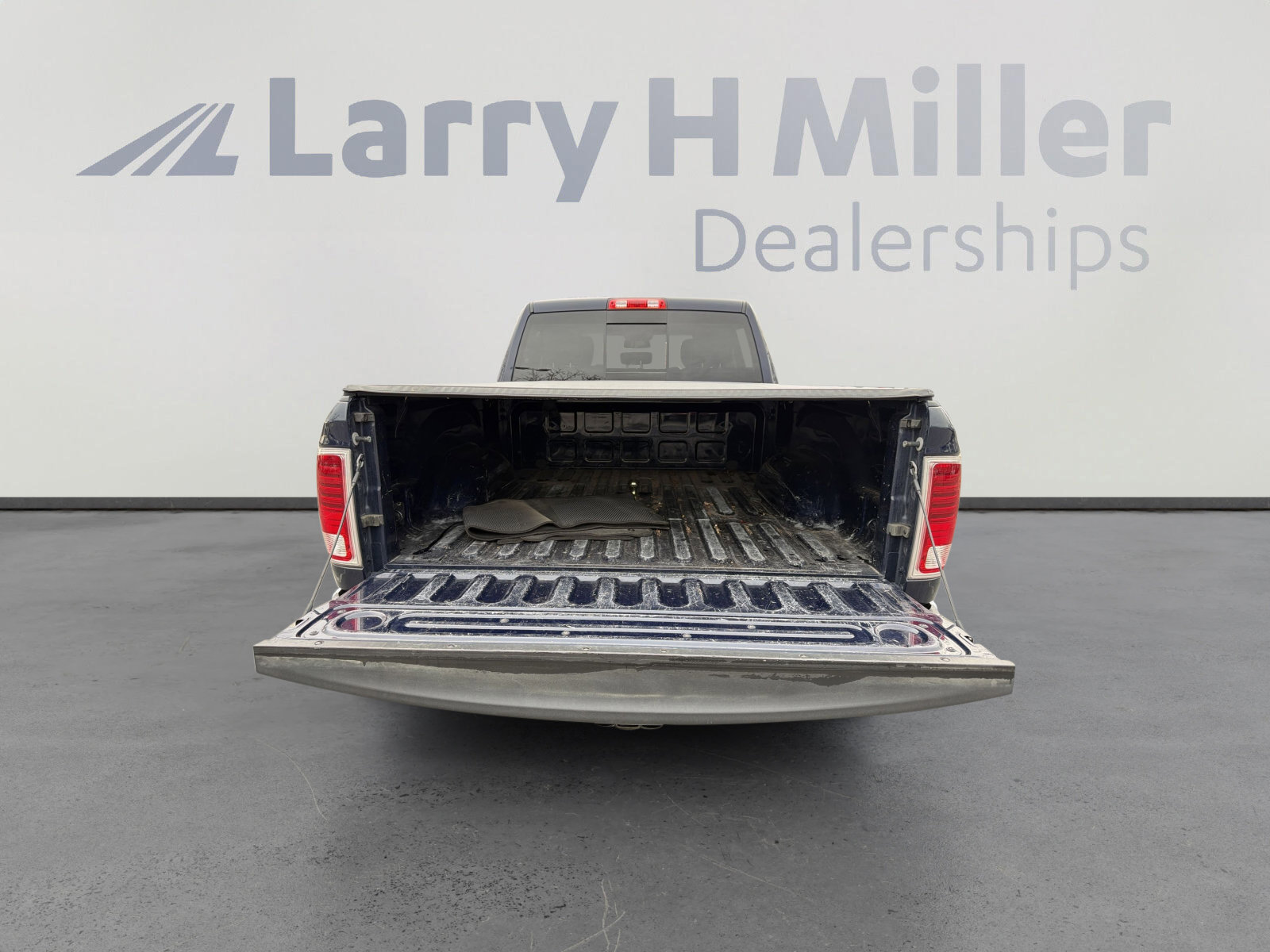 Used 2018 RAM 2500 Laramie image 31