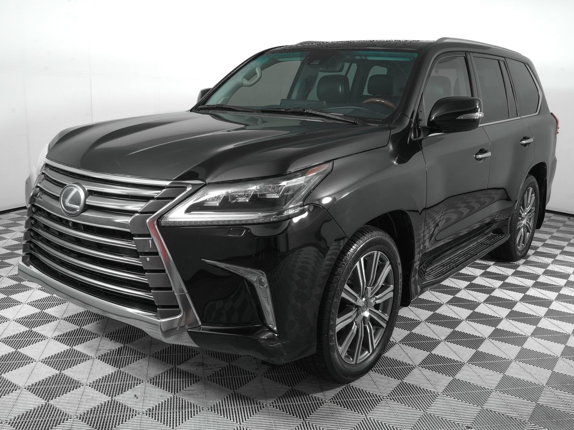 Used 2016 Lexus LX 570 4WD w/ Luxury Package image 7