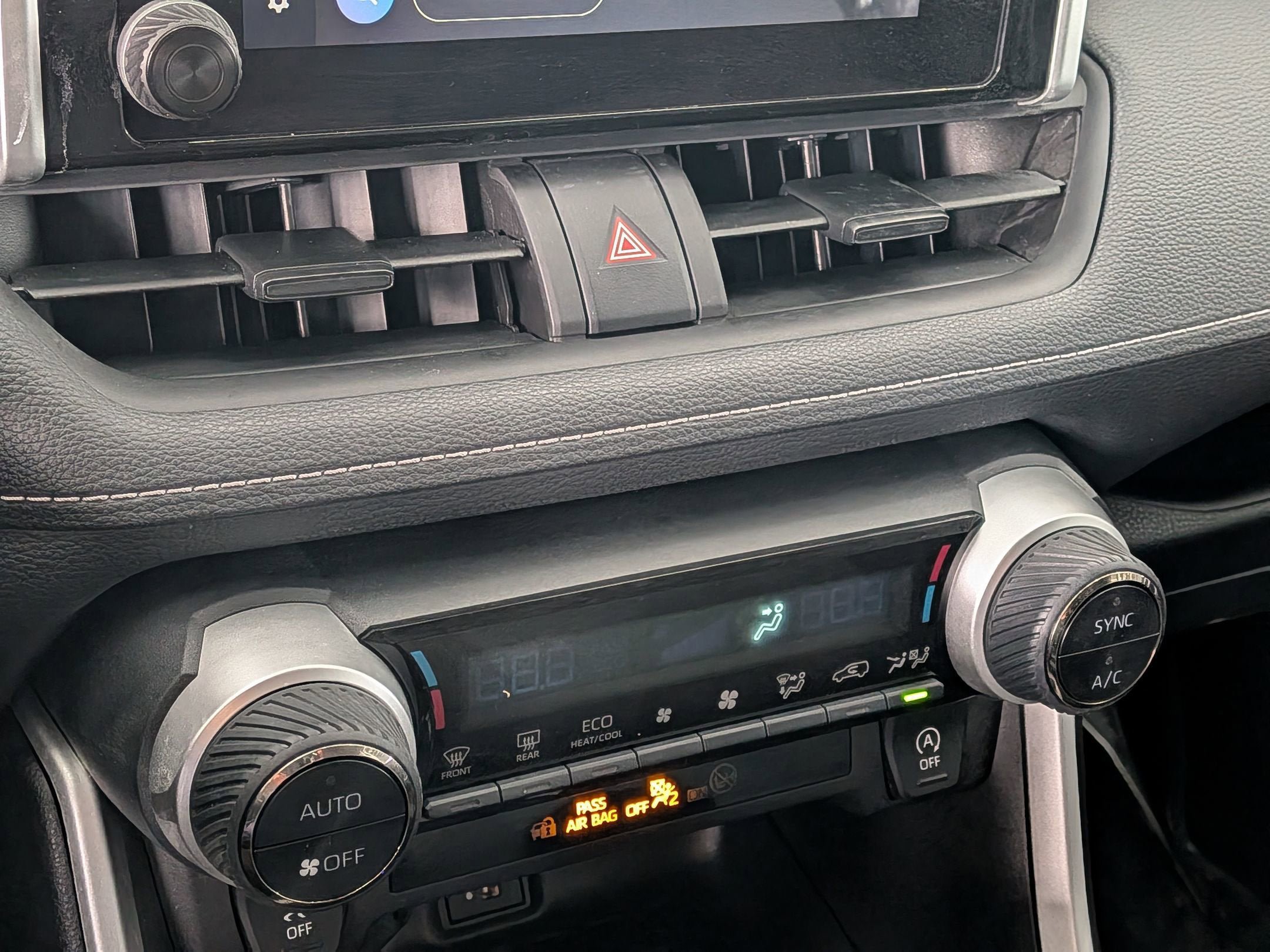 Certified 2025 Toyota RAV4 XLE FWD image 21