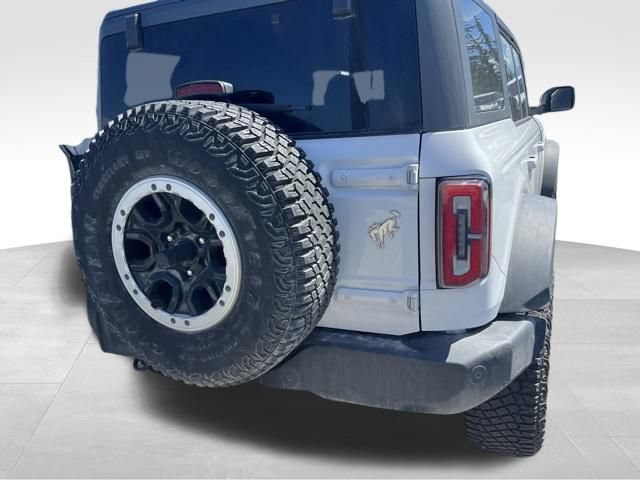Used 2023 Ford Bronco Outer Banks w/ Sasquatch Package AWD/4WD image 8
