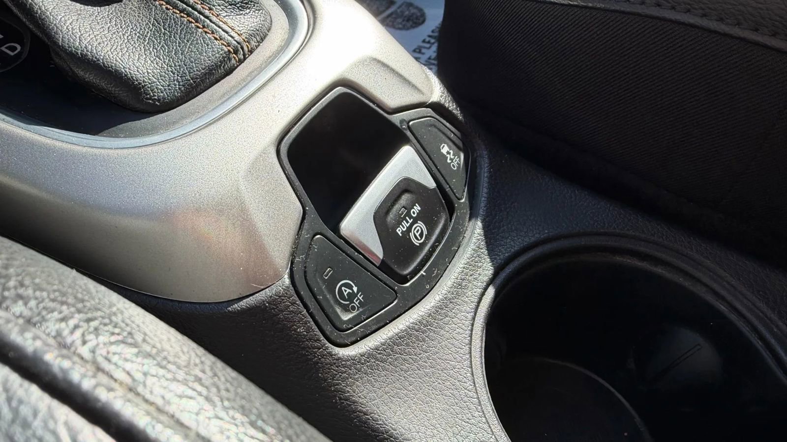 Used 2019 Jeep Compass Latitude w/ Popular Equipment Group image 37