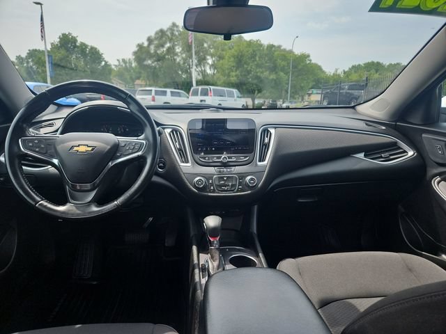 Used 2021 Chevrolet Malibu RS w/ LPO, Convenience Package 2 FWD image 13