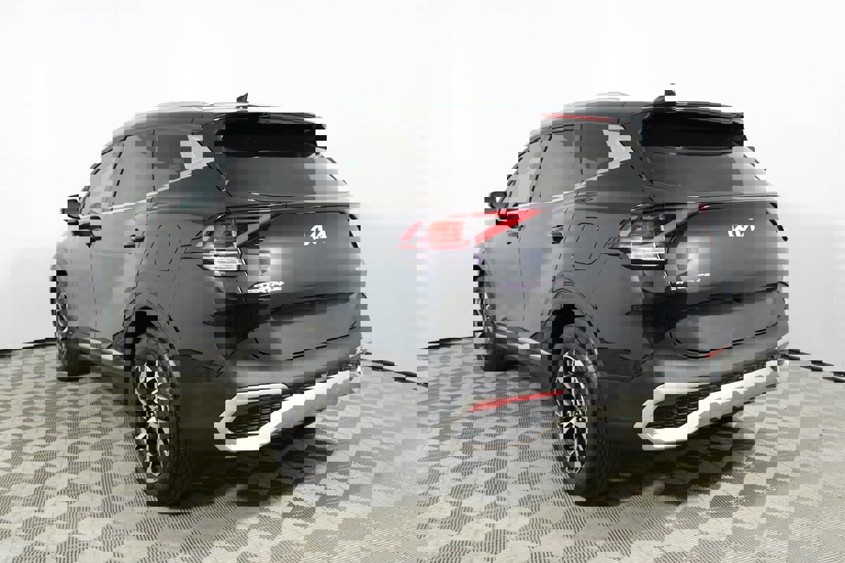 Used 2023 Kia Sportage EX image 30