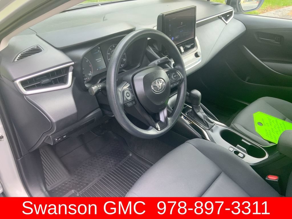 Used 2024 Toyota Corolla LE FWD image 11