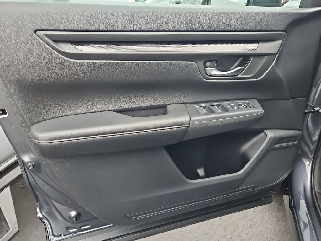 Used 2025 Honda CR-V EX image 10