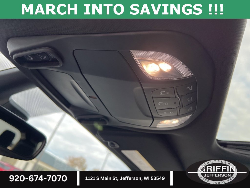 New 2026 Chrysler Pacifica Select w/ S Appearance Package image 18