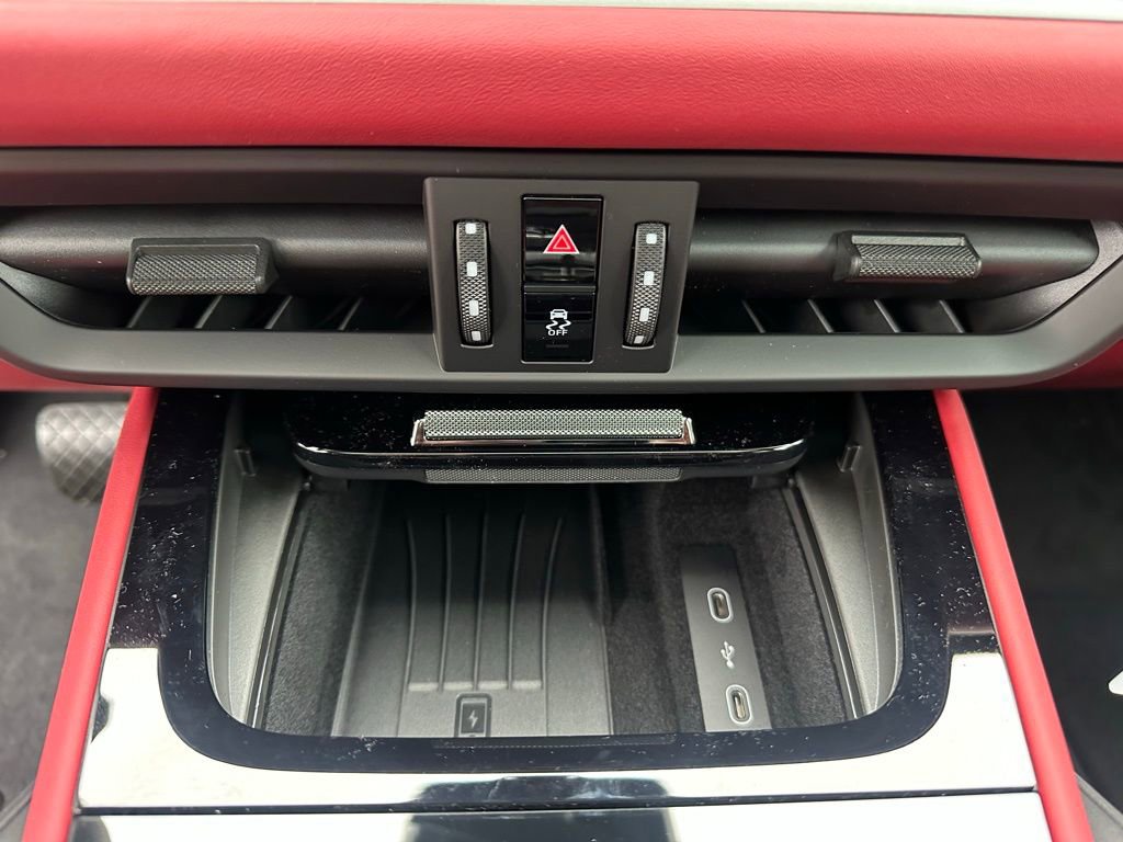 Used 2026 Porsche Cayenne E-Hybrid Coupe image 26