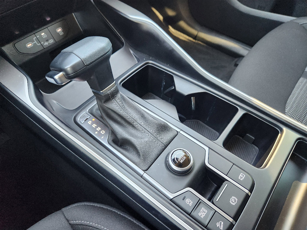 New 2025 Kia Sorento LX image 15