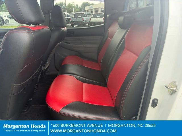 Used 2015 Toyota Tacoma PreRunner w/ SR5 Package RWD image 26
