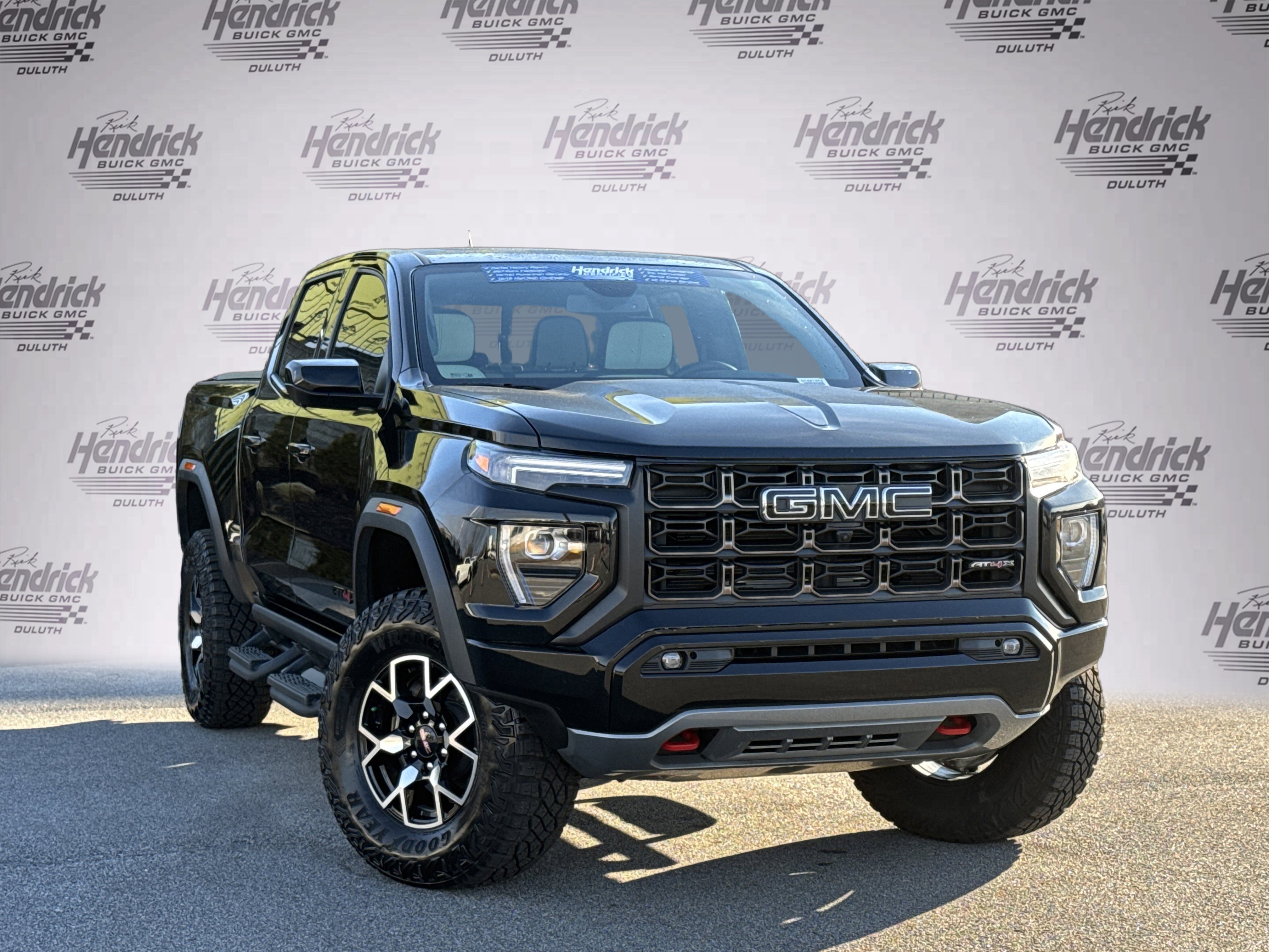 Used 2024 GMC Canyon AT4X image 2
