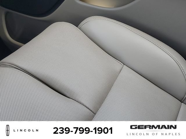 Certified 2024 Lincoln Navigator Premiere AWD/4WD image 31