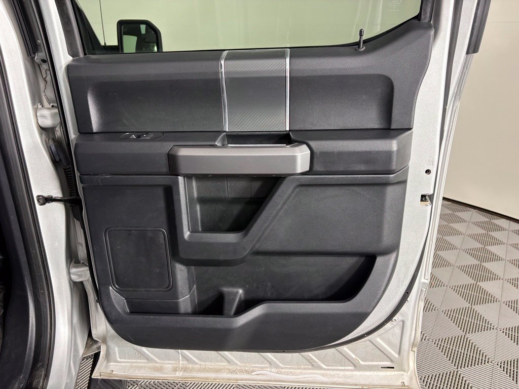 Used 2019 Ford F150 XLT w/ Equipment Group 302A Luxury AWD/4WD image 51