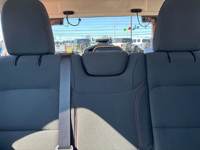 Used 2022 Jeep Wrangler Unlimited Rubicon w/ Cold Weather Group image 49