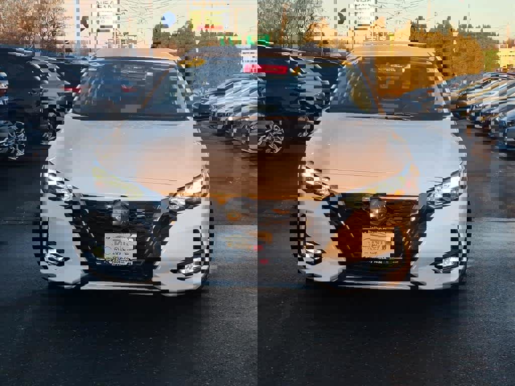 Certified 2021 Nissan Sentra SR image 2