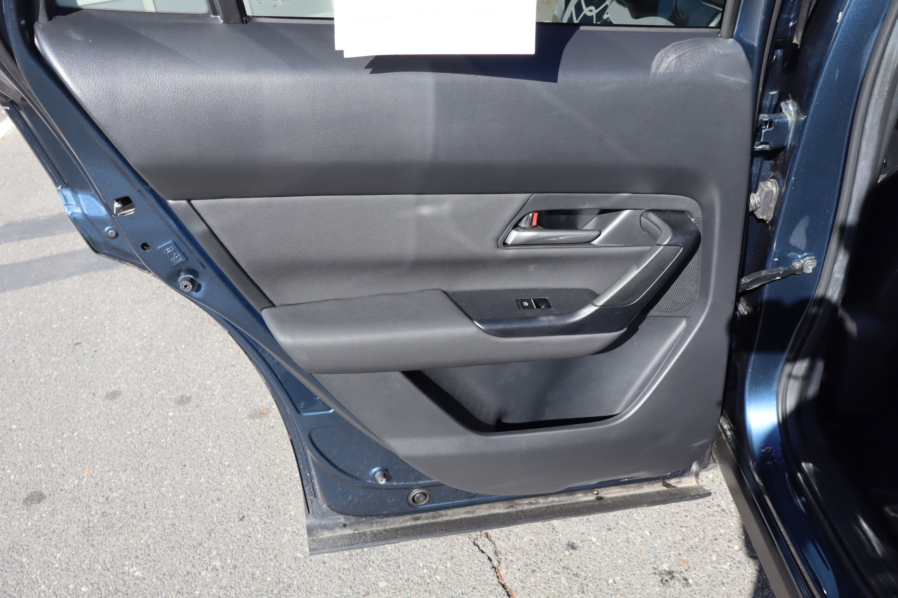 Used 2025 MAZDA CX-50 AWD 2.5 S w/ Premium Package image 31