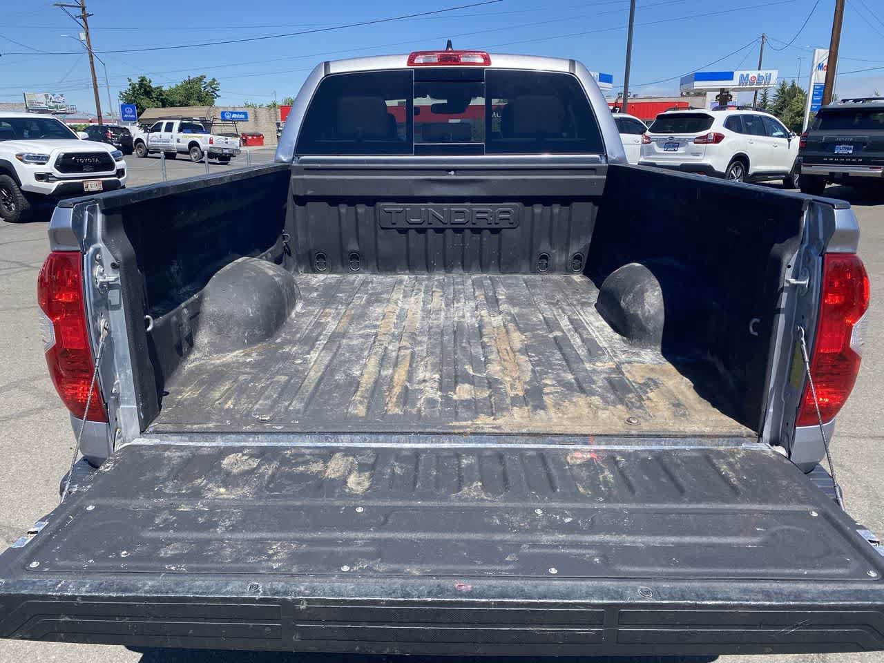 Used 2021 Toyota Tundra SR5 w/ SR5 Upgrade Package AWD/4WD image 23