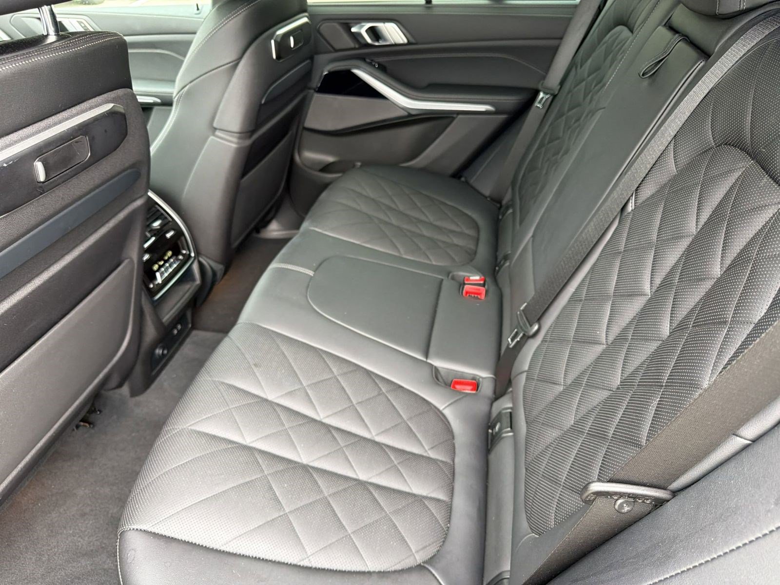 Certified 2024 BMW X5 M60i AWD/4WD image 27