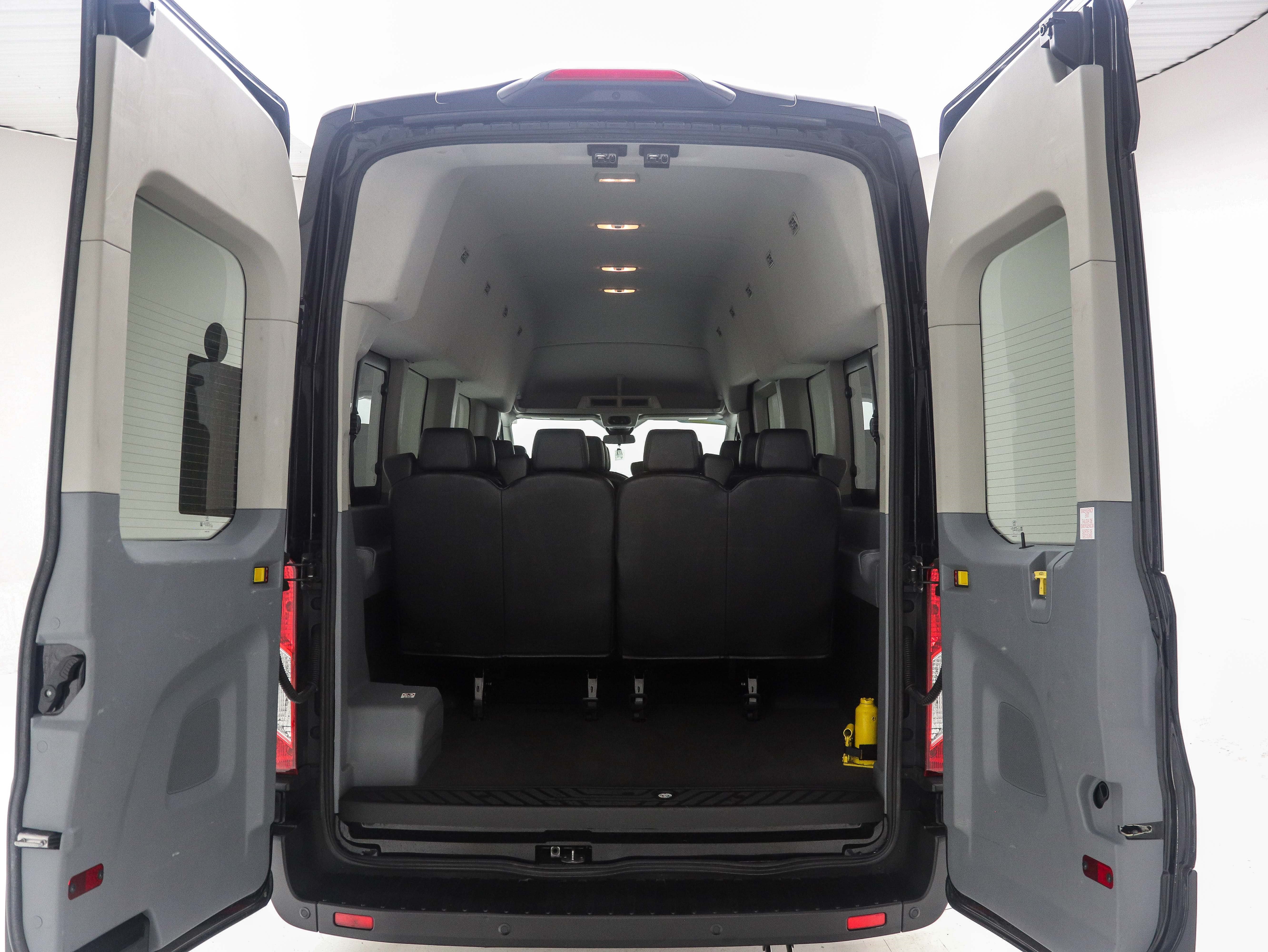 Used 2019 Ford Transit 350 XLT RWD image 10