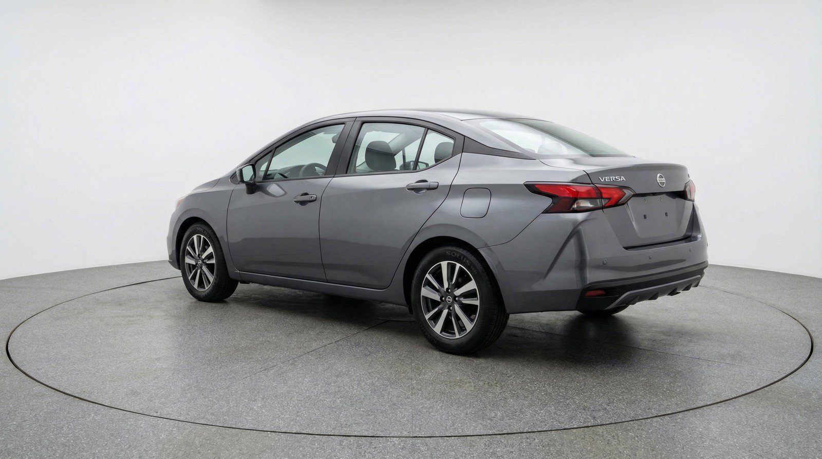 Used 2025 Nissan Versa SV image 6