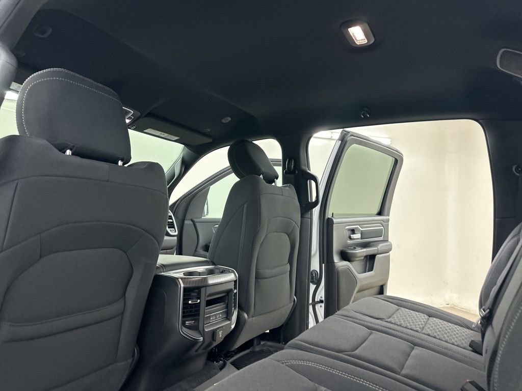 New 2026 RAM 1500 4x4 Crew Cab image 24