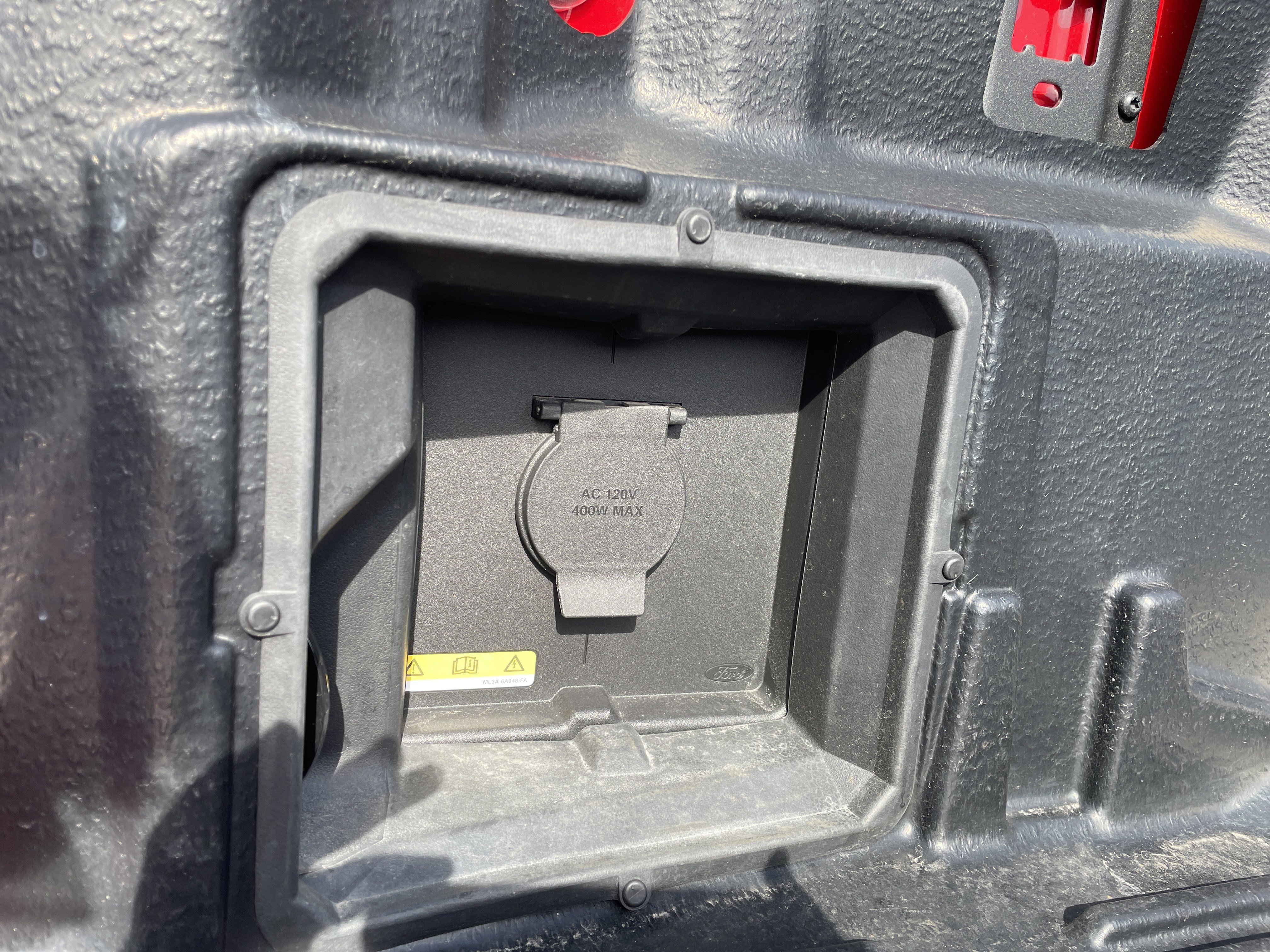 Used 2023 Ford F150 Lariat w/ Equipment Group 502A High image 27