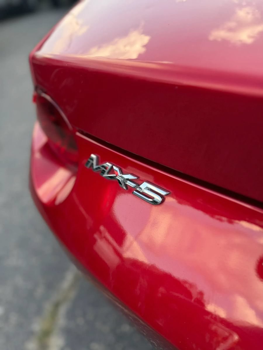 Used 2016 MAZDA MX-5 Miata Grand Touring RWD image 8
