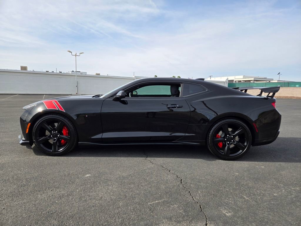 Used 2018 Chevrolet Camaro SS w/ LPO, Ground Effects Package image 3
