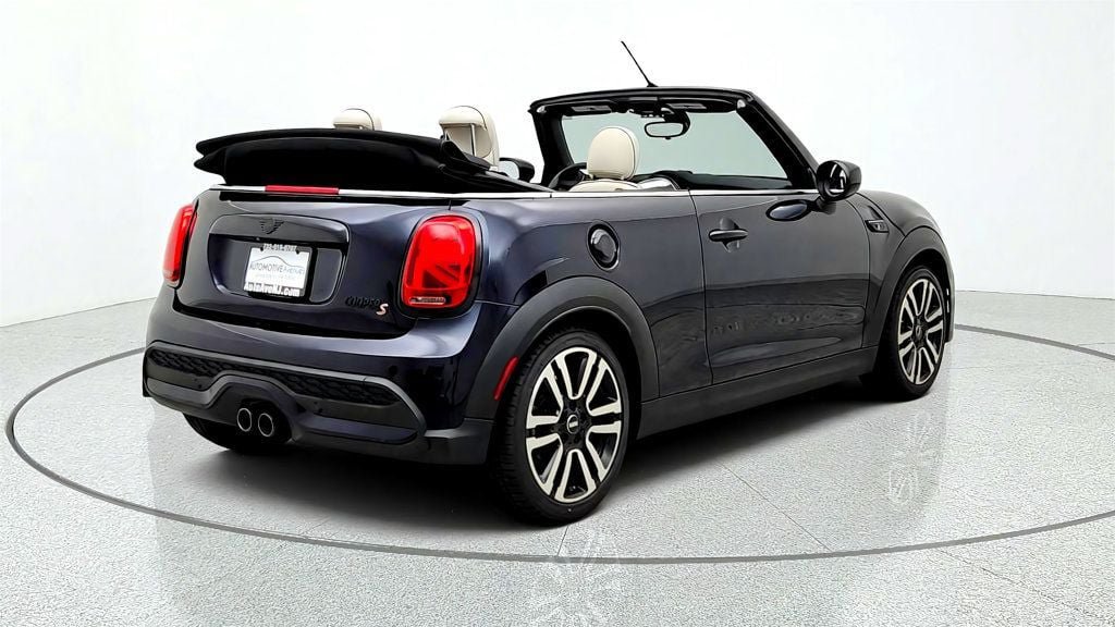 Used 2024 MINI Cooper S FWD image 5