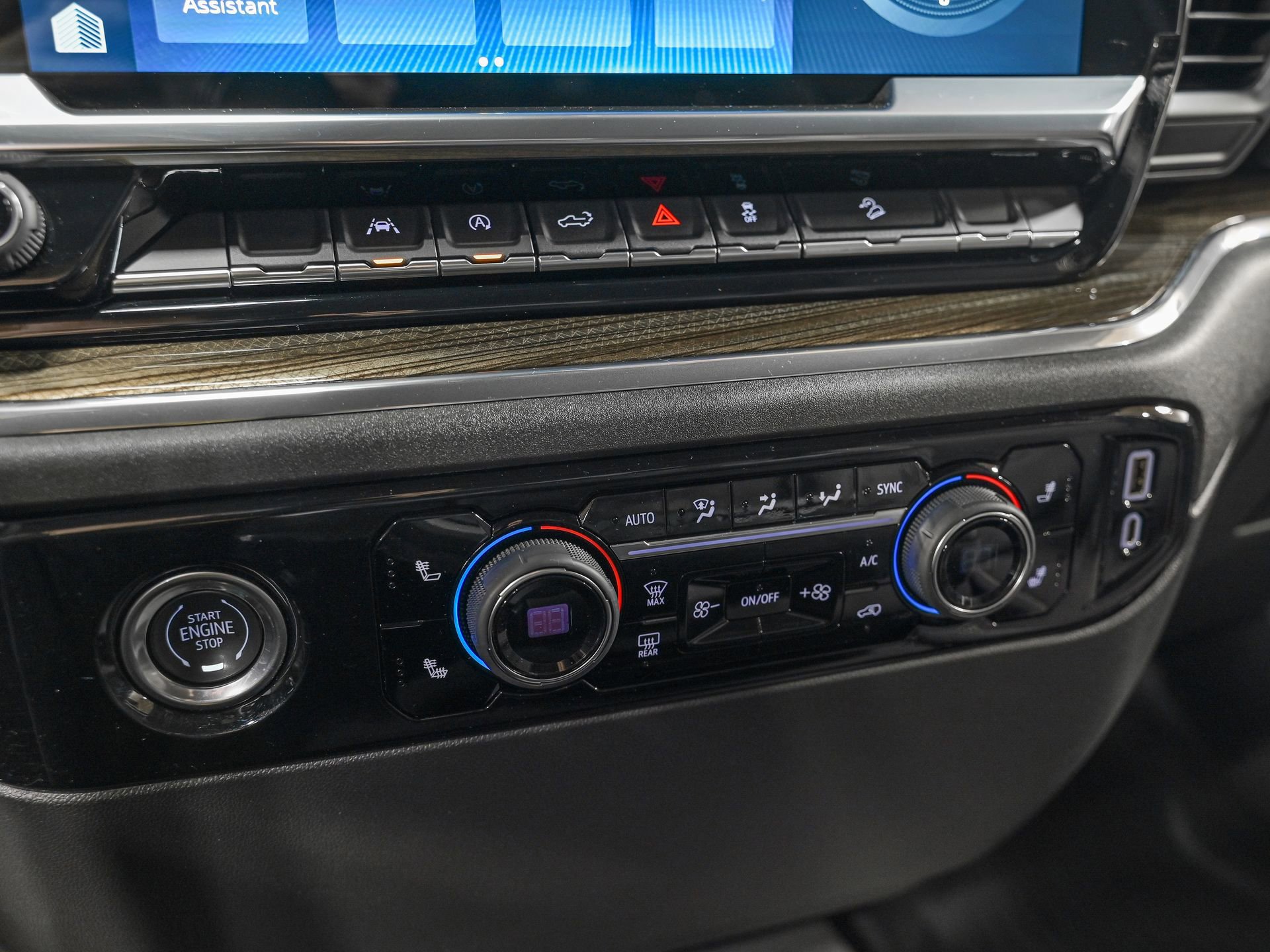 Used 2023 Chevrolet Silverado 1500 LT Trail Boss w/ Protection Package image 23