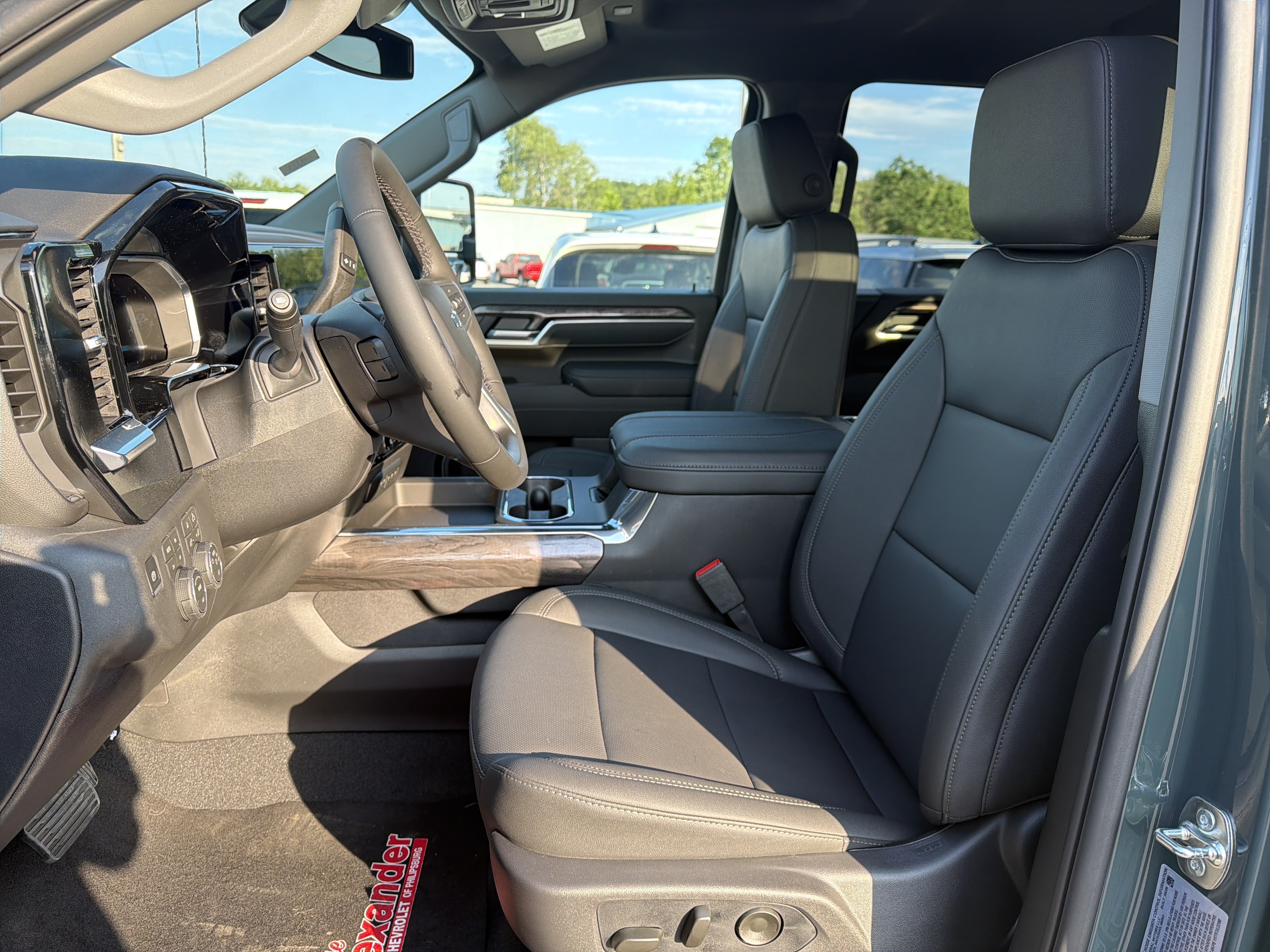 New 2026 Chevrolet Silverado 2500 LTZ w/ Trail Boss Package AWD/4WD image 4