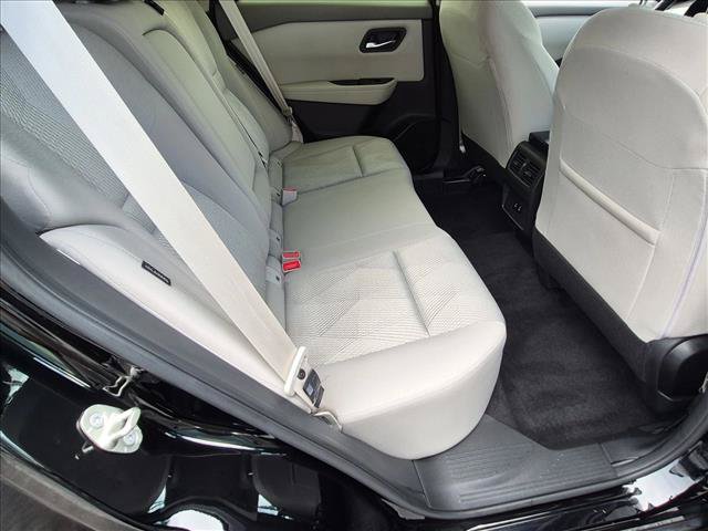 Certified 2024 Nissan Rogue SV FWD image 19