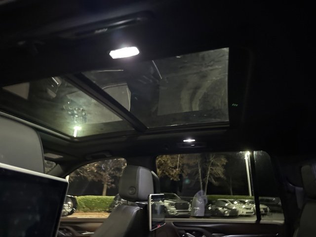 Used 2022 GMC Yukon XL Denali w/ Max Trailering Package image 7